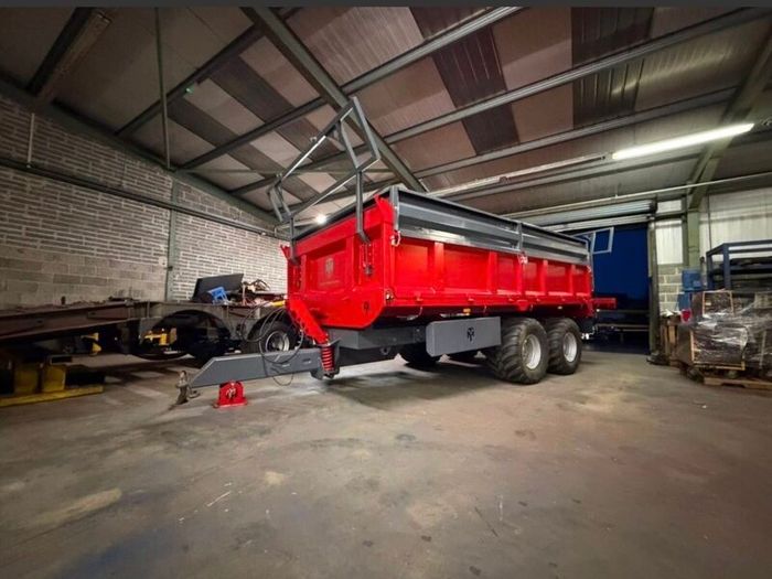 Dump Trailer Buckets Forks