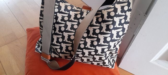 Orla Kiely Black and White Shoulder Bag