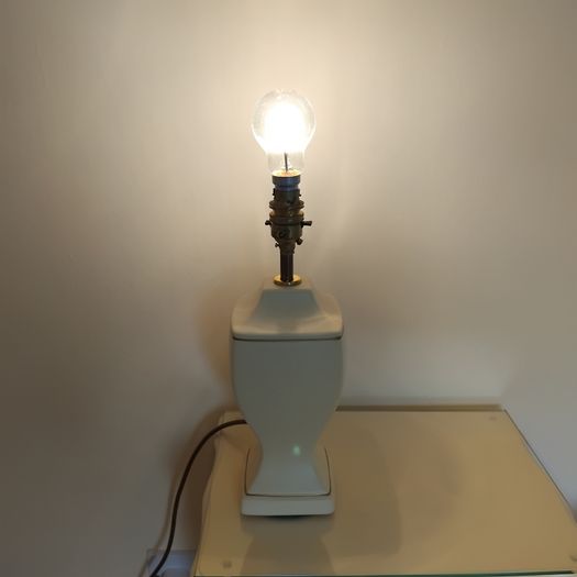 Lamp base