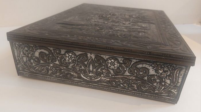 Fabulous Rembrandt's The Night Watch Vintage Hinged Biscuit Tin with a Raised Relief Reproduction of the Famous Painting, Attributed to the Victoria Biscuit Company of Holland