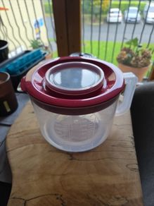 Mixing jug