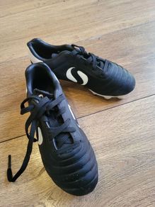 Sondico football boots Size C 10 / 28