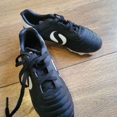 Sondico football boots Size C 10 / 28
