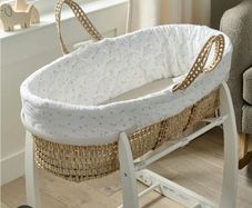 Mamas and Papas moses basket