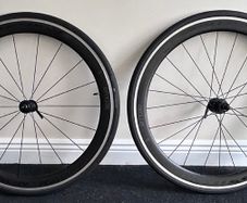 Bontrager Aeolus Comp 5 - Clincher 50mm Aero Wheels Rim Brakes.
