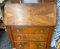 Bureau / Writing Desk