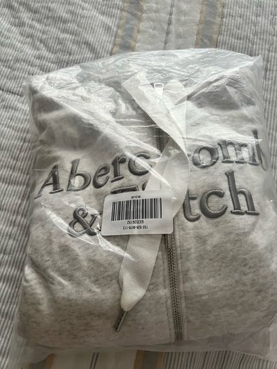 hoodie Abercrombie and Fitch size M 10-12 Brand New