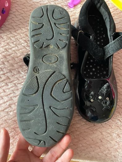 girls shoe black size 13