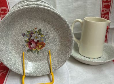 Vintage Old Foley dessert bowls and jug