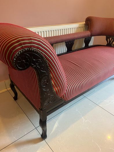 Chaise Lounge
