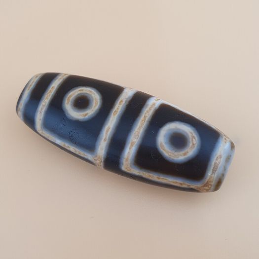 Vintage 4 Eyes Himalayan Tibetan Agate Bead Amulet