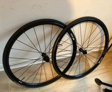 DT Swiss P1800 and GP5000 bike wheelset