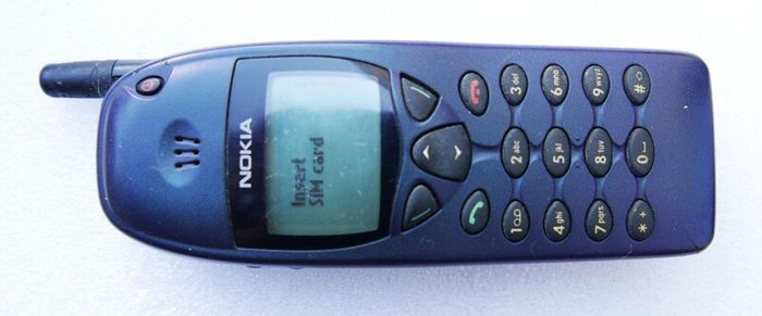 Vintage Nokia 6110 Mobile Phone Cult Mobile Phone Retro Nokia 6110 ( in working order)
