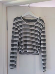 Girls long sleeves top