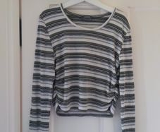 Girls long sleeves top