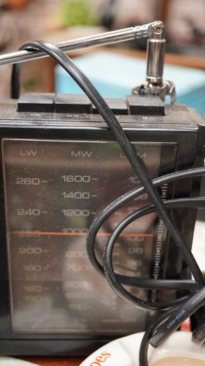 Compact Vintage 3-Band Portable Working Radio
