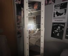 LED vanity mirror