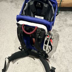 Hiking child carrier