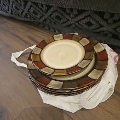 plates