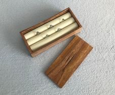 Ring storage box - Mahogany