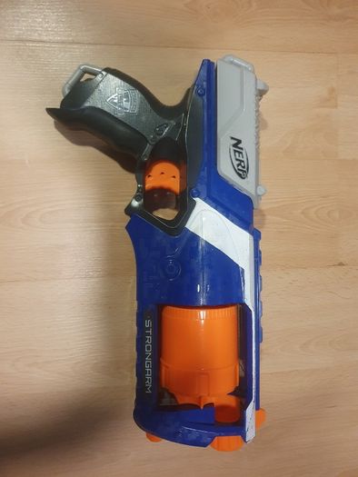 Nerf Strongarm