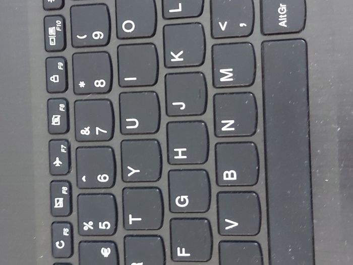 Lenovo Ideapad 310-15ABR, Model 80ST, AMD A10-9600P R5, `10 Compute Cores, 4C + 6G, 2.4GHz, Windows 10, Microsoft Edge, Chrome, and VLC