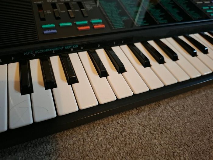 Yamaha PSS-270 synthesizer