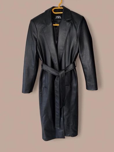 Zara Size S black faux leather Long trench coat with belt