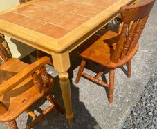 kitchen table and chairs