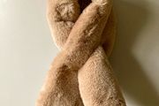 Gallery faux fur scarf