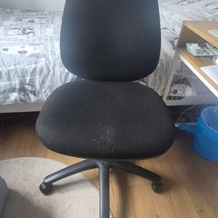 Desk chair