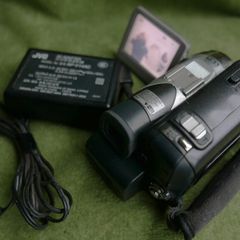 JVC GR-DF460EK Mini DV Camcorder, works well