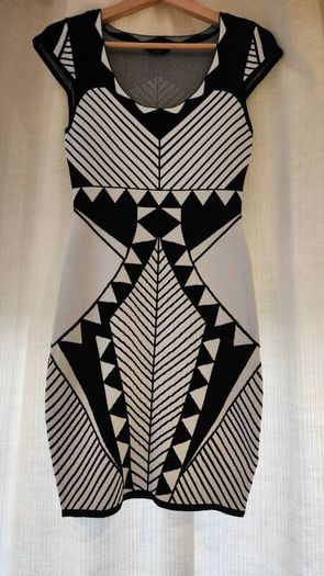Dress Black/white XS ( 6-8 UK)