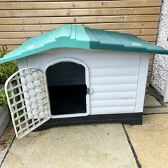 Dog kennel