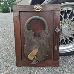 Oversize working lock