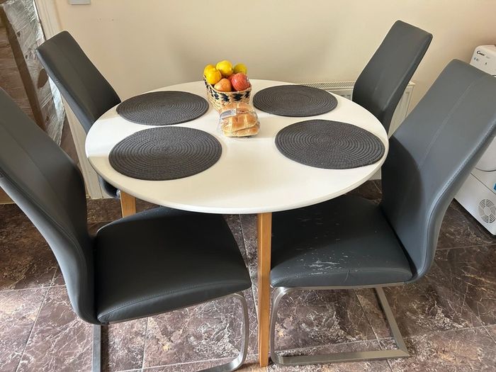 Table Chairs