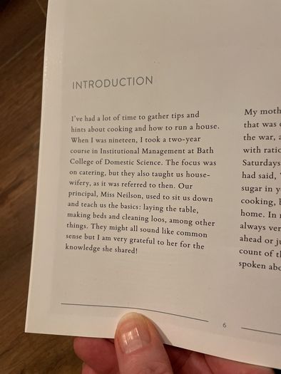 Mary's  Household Tips and Tricks by Mary Berry