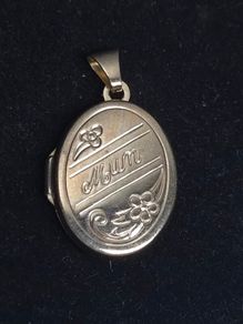 Vintage 9ct Gold Mum Locket Birmingham Hallmark