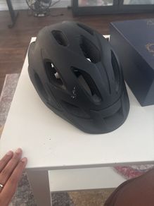 Giant bike helmet