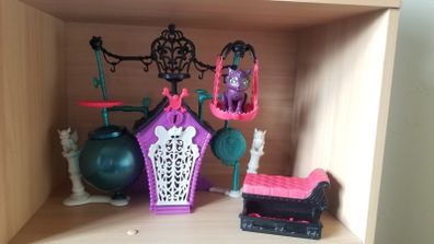 Monster High Secret Creepers Crypt Playset
