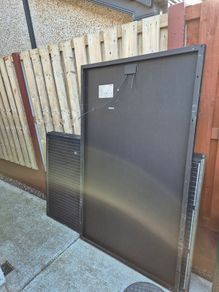 4 x 305W LONGi Solar Panels (All-Black)