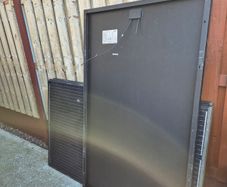 4 x 305W LONGi Solar Panels (All-Black)