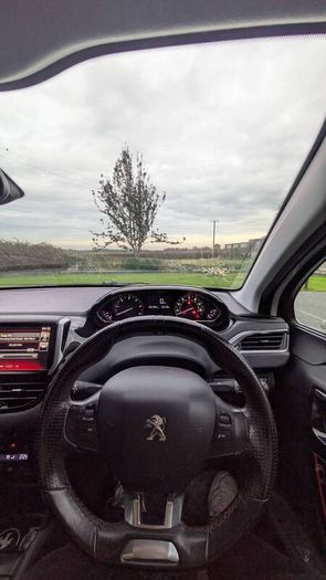 2015 Peugeot 208