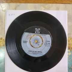 Sandie Shaw Monsieur Dupont 1969 Pye Records 7 inch