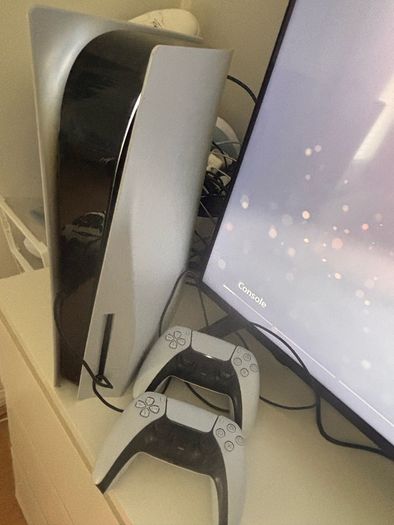 ps5 & 2 controllers