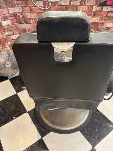 barber chair