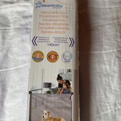 Dreambaby retractable Gate