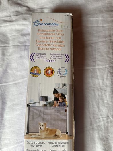 Dreambaby retractable Gate