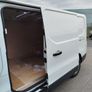 Nissan NV300 2021 Image 2