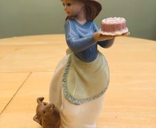 Nao By Lladro Figurine